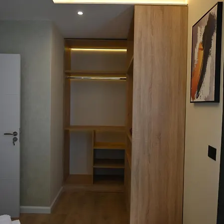 Modern Stay, アパート *