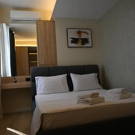 Modern Stay, * Tiran