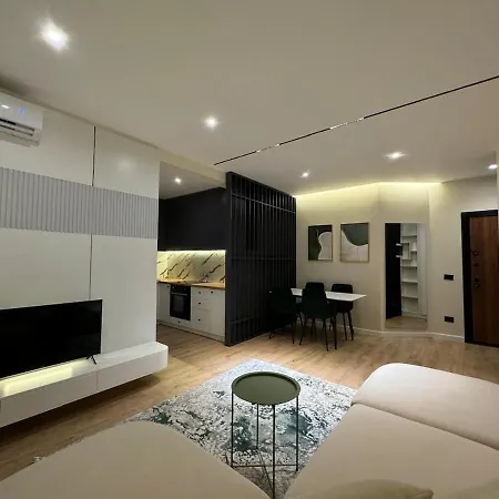 Modern Stay, ティラナ